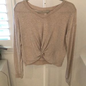 tan long sleeve tee